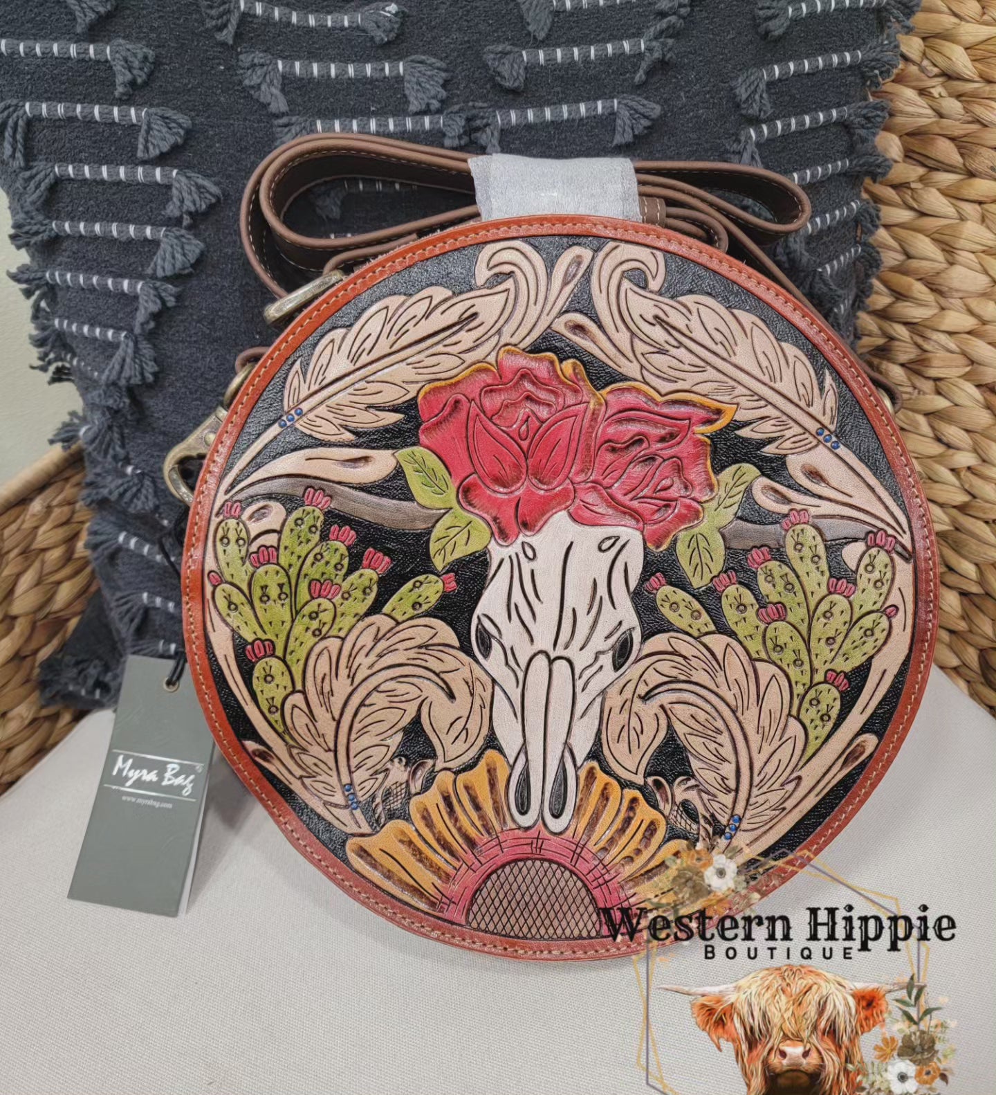 Winds of the rose round bag