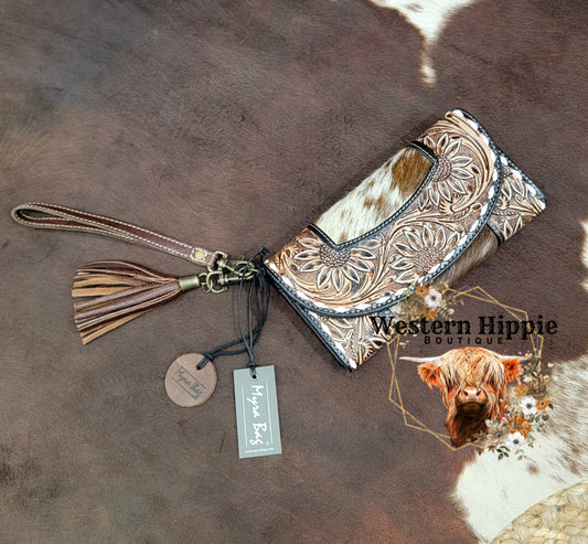 Sandstone Trail Hand-Tooled Wristlet Wallet